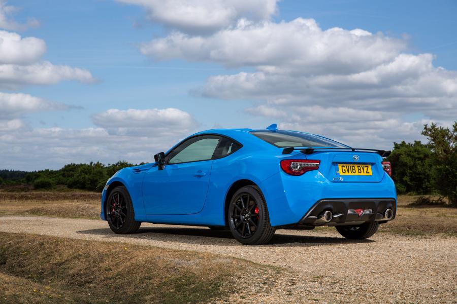  Toyota GT 86 Blue Edition 2018 года  (UK) (фото 39 из 40)